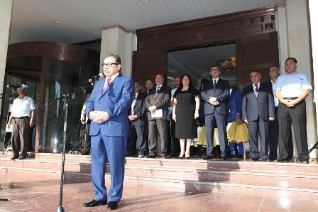 Müəllimlərin maaşı: 520-3000 manat